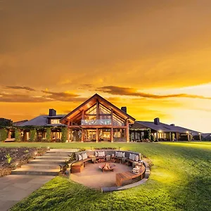 5* Resort Spicers Peak