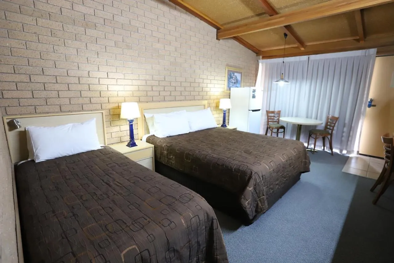 The Town House Motor Inn Goondiwindi Motel